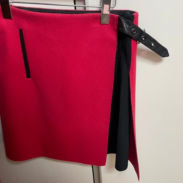 Balenciaga 발렌시아가 레드 스커트