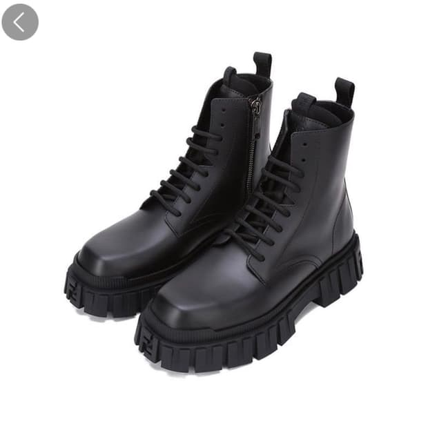 펜디 블랙 레이스업 워커 부츠 sz. 270