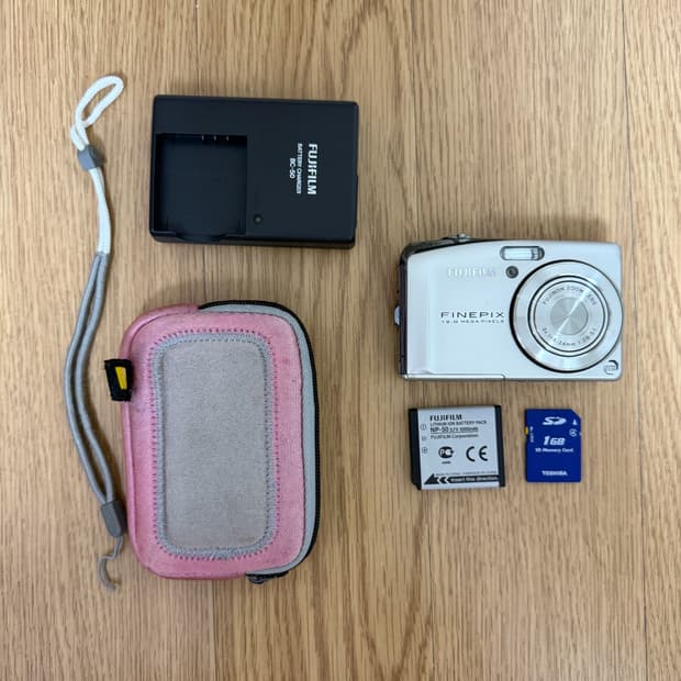 후지필름 파인픽스 F50fd 디지털 카메라 디카 (입문용 추천)