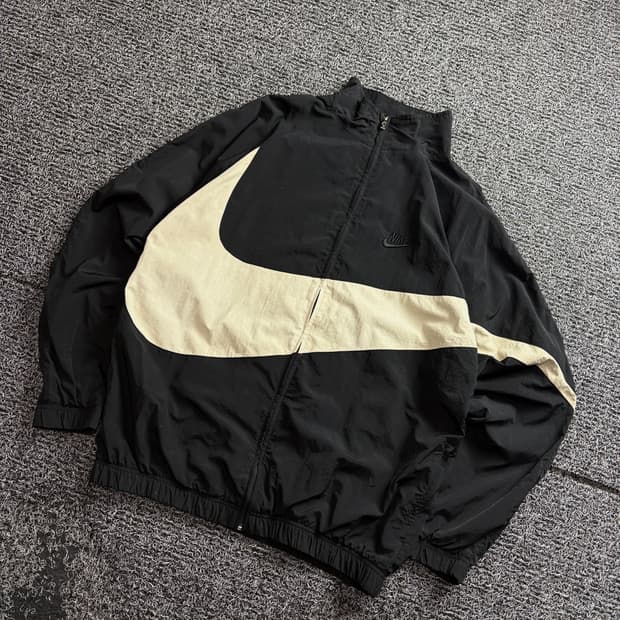 나이키 빅스우시 NSW 우븐 윈드브레이커 3292