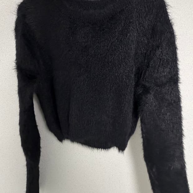 준지 모헤어 크롭 니트