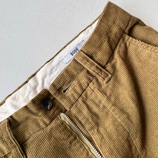 BODE 코듀로이 스탠다드 트라우저 (올리브)