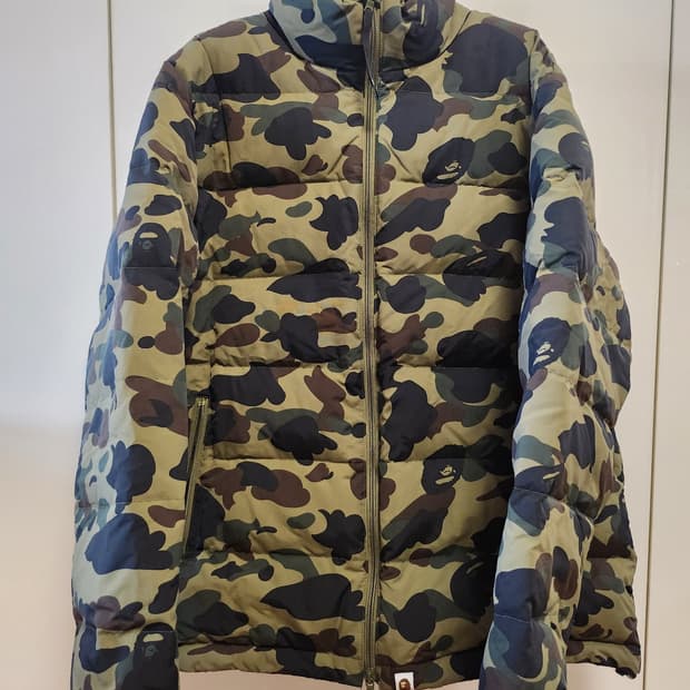 베이프 녹계 패딩
2XL