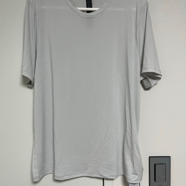 룰루레몬 마일메이커 반팔 M 새제품