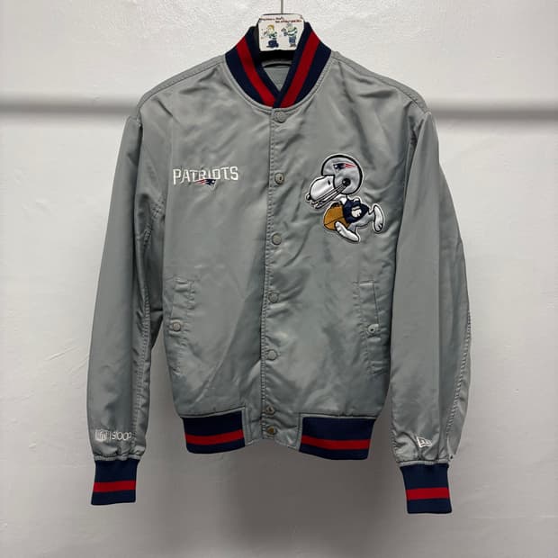 뉴에라 NFL 스누피 바시티 자켓