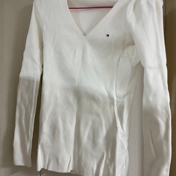 타미힐피거 브이넥 니트 화이트 xs