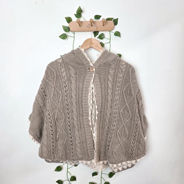 earth music 레이스 리버시블 케이프 가디건