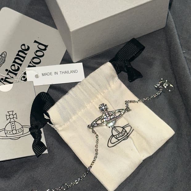 비비안 웨스트우드 미니 바스 릴리프 브레이슬릿 팔찌