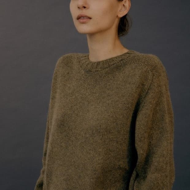 낫띵리튼 홀가먼트 크루넥니트 warmwood