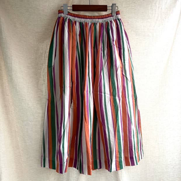 Unknown skirt 스트라이프 패턴 스커트