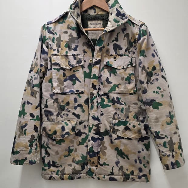 쟈딕앤볼테르 퍼안감 카모야상 겨울자켓.  싸이즈 95. 남자