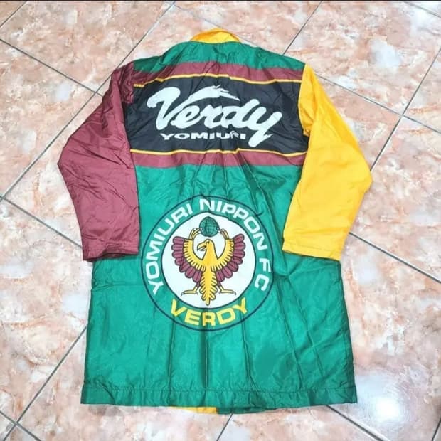 J리그 요미우리 베르디 레인자켓 