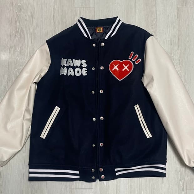 휴먼메이드 카우스 바시티