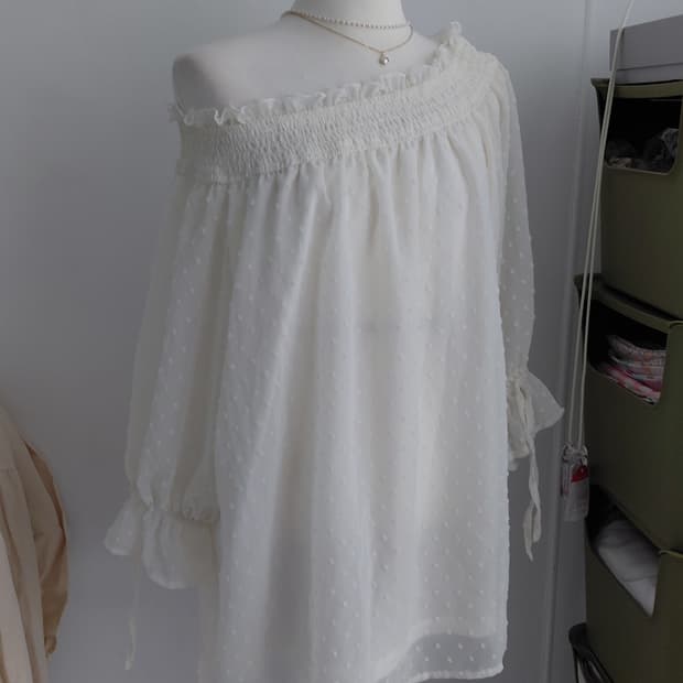 [일본빈티지] 화이트 셔링 오프숄더 블라우스