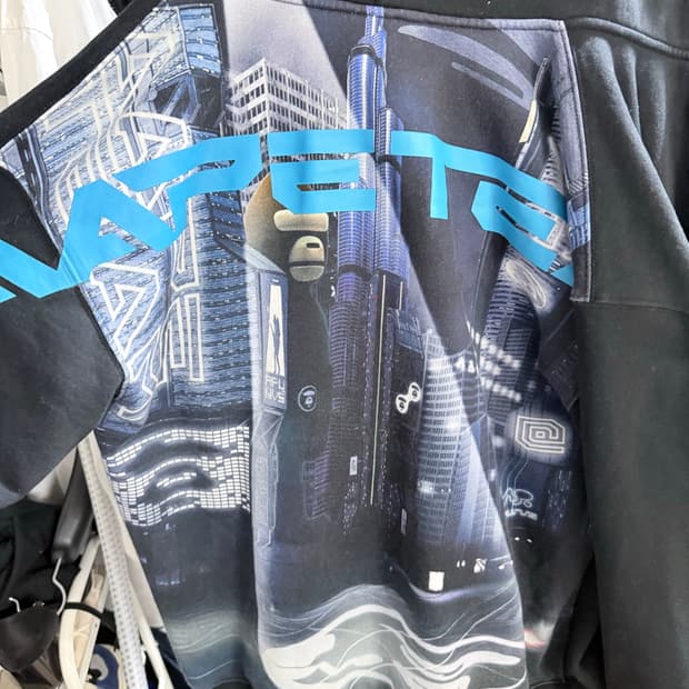 에이프 문 페이스 후드 집업