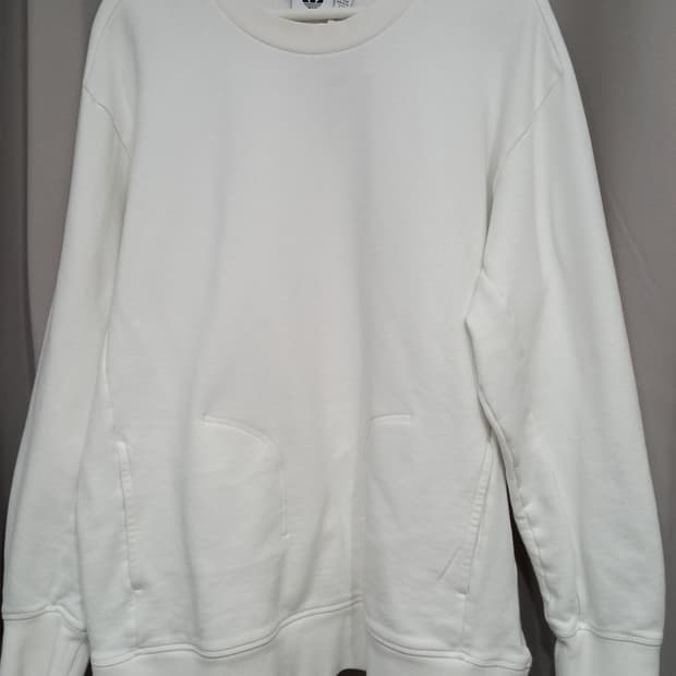 아디다스 맨투맨