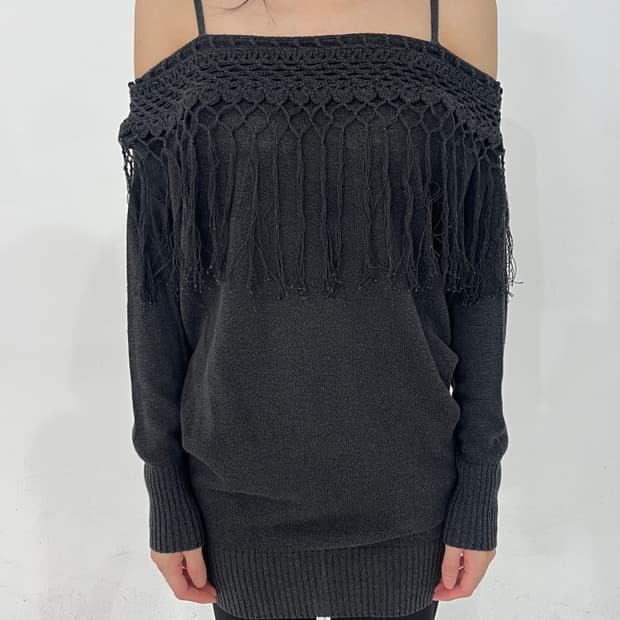 Fringe off long knit