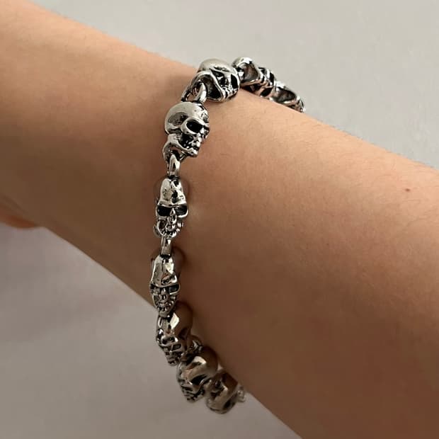 스컬 헤드 팔찌
