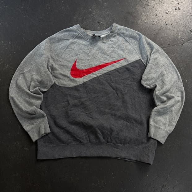 105 나이키 맨투맨