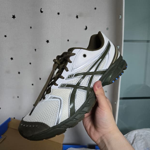 [285] 아식스 젤 ds트레이너 템테이션 베케이션