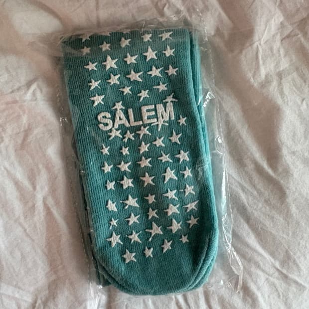 Supreme x Salem socks