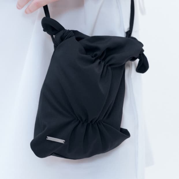 미세키서울 셔링 미니 크로스백 블랙