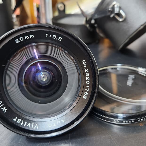 Vivitar 20mm f/3.8 Auto Wide-Angle 렌즈