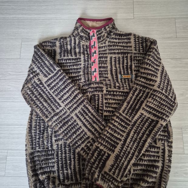 캐피탈 플리스 풀오버