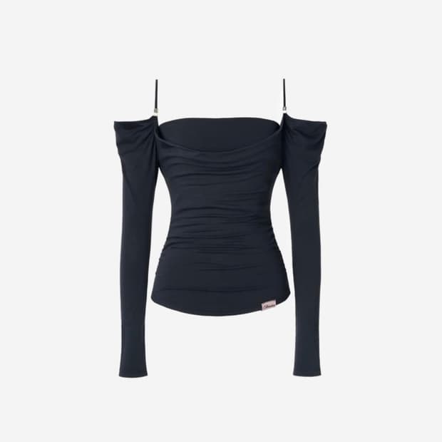 뉴얼린 Eve Draping Off-Shoulder Blouse 