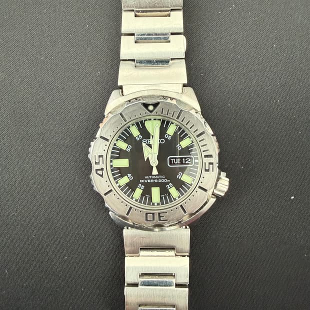 세이코 블랙몬스터