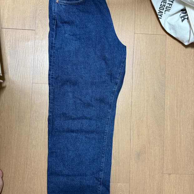 TOCC 와이드 테이퍼드 데님