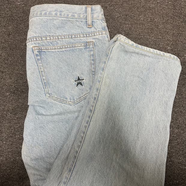슈프림 레귤러 데님진 32