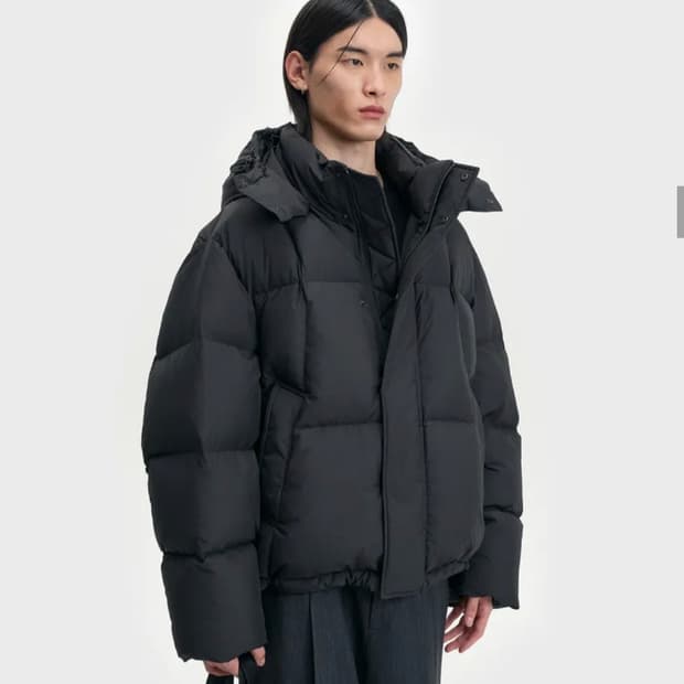 25FW 벨리에 크로스라인 후디스 구스다운 블랙