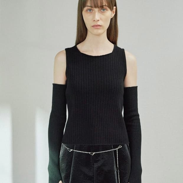 Diagonal warmer knit top