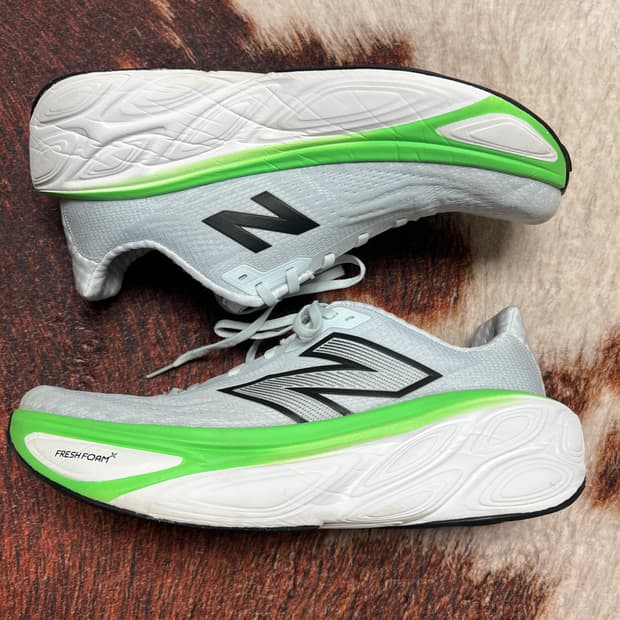 [290MM] 뉴발란스 프레쉬폼 모어 v5 러닝화