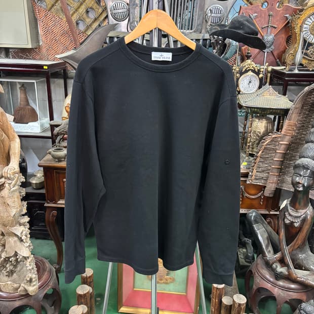 스톤 아일랜드(Stone Island)블랙 크루넥 맨투맨