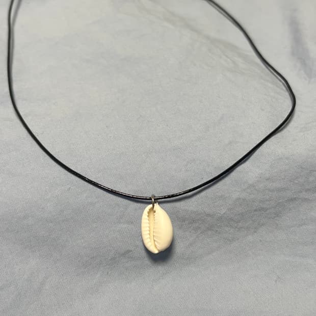 조개레더목걸이