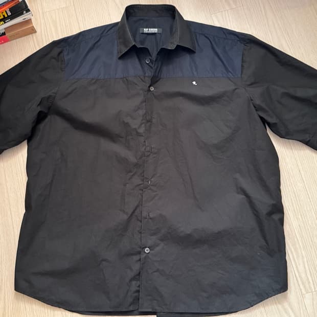 라프 시몬스 프린트 셔츠 팝니다