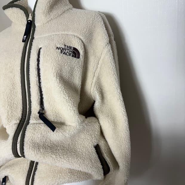 노스페이스 아이보리 베이지 후리스 