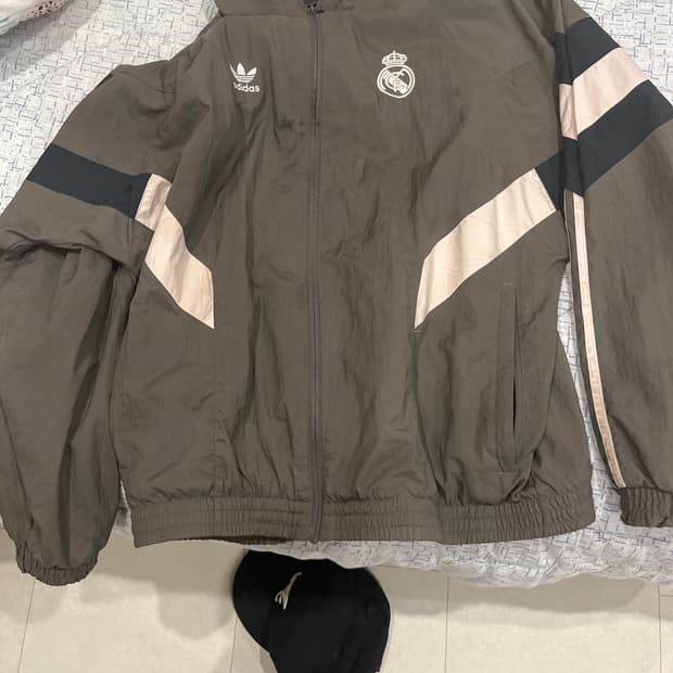 레알 바람막ㄱ이