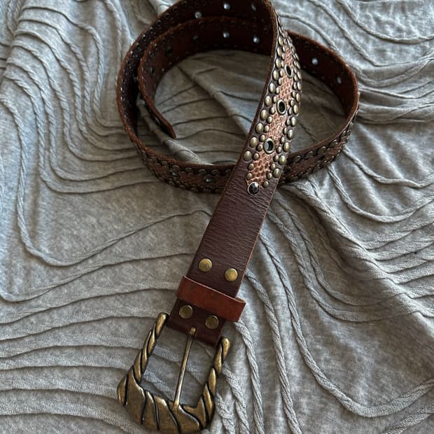 “Tornadomart” python stud belt
