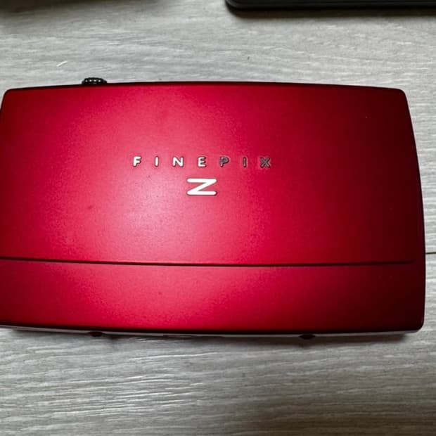 후지필름 finepix Z2000EXR 레드