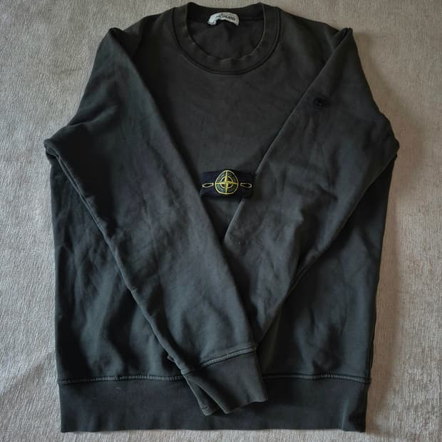 스톤아일랜드 맨투맨 구매합니다