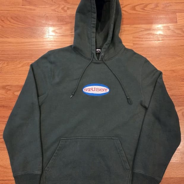 스투시 오벌 로고 아플리케 후드티