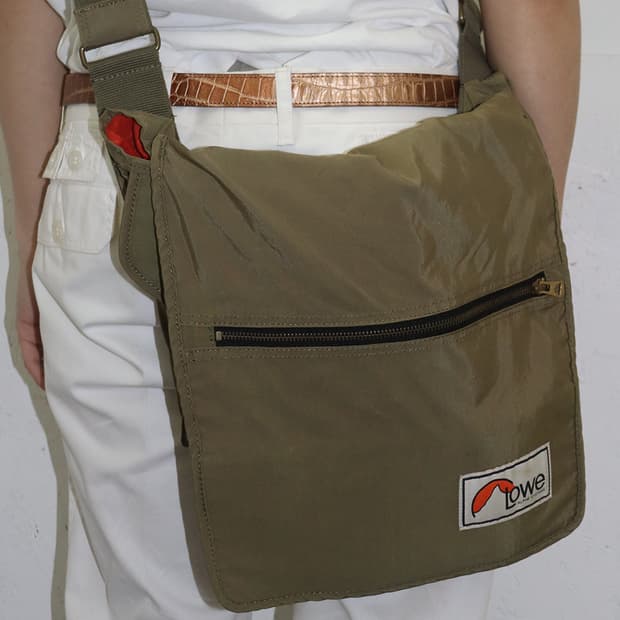 로우 알파인 밀리터리 메신저백