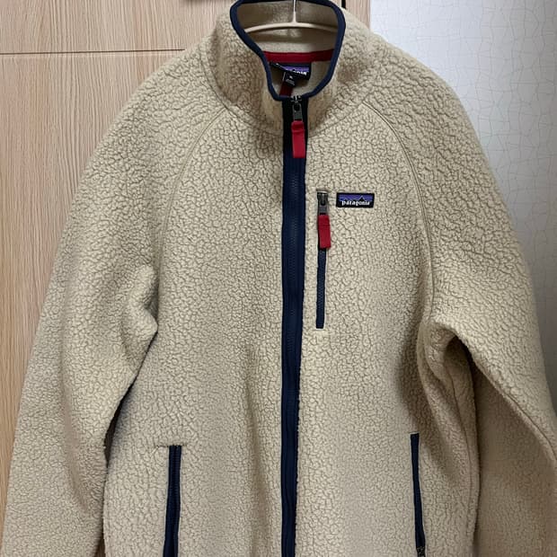 파타고니아 레트로 플리스 판매합니다.
