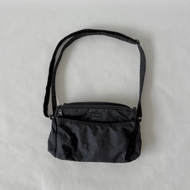 DOUX Y'SACCS by Yohji Yamamoto 크로스 숄더백