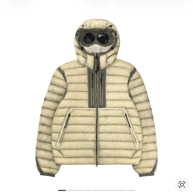 [M] C.P. 컴퍼니 D.D. 쉘 고글 다운 자켓 피스타치오 쉘 베이지