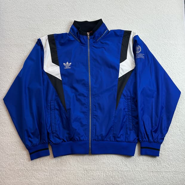 아디다스 바람막이