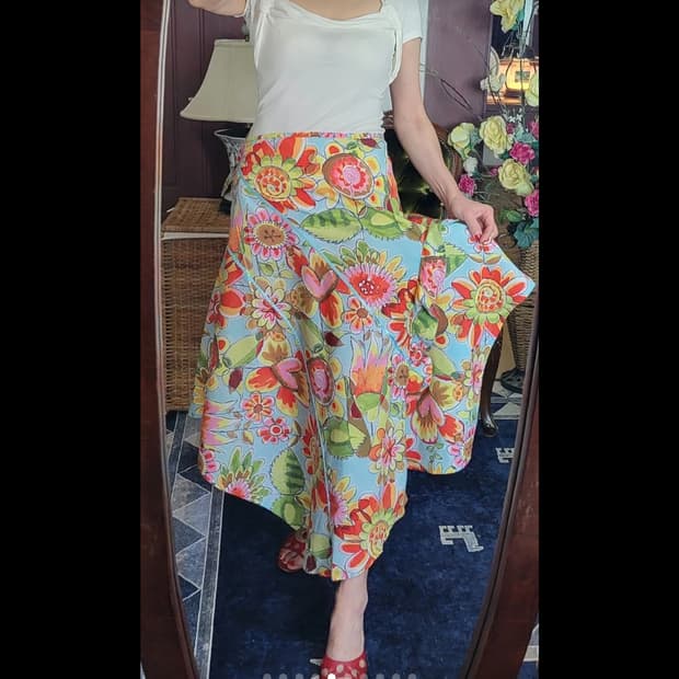 오일릴리 해바라기 언밸런스 스컷